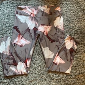 Fabletics Orchid Leggings